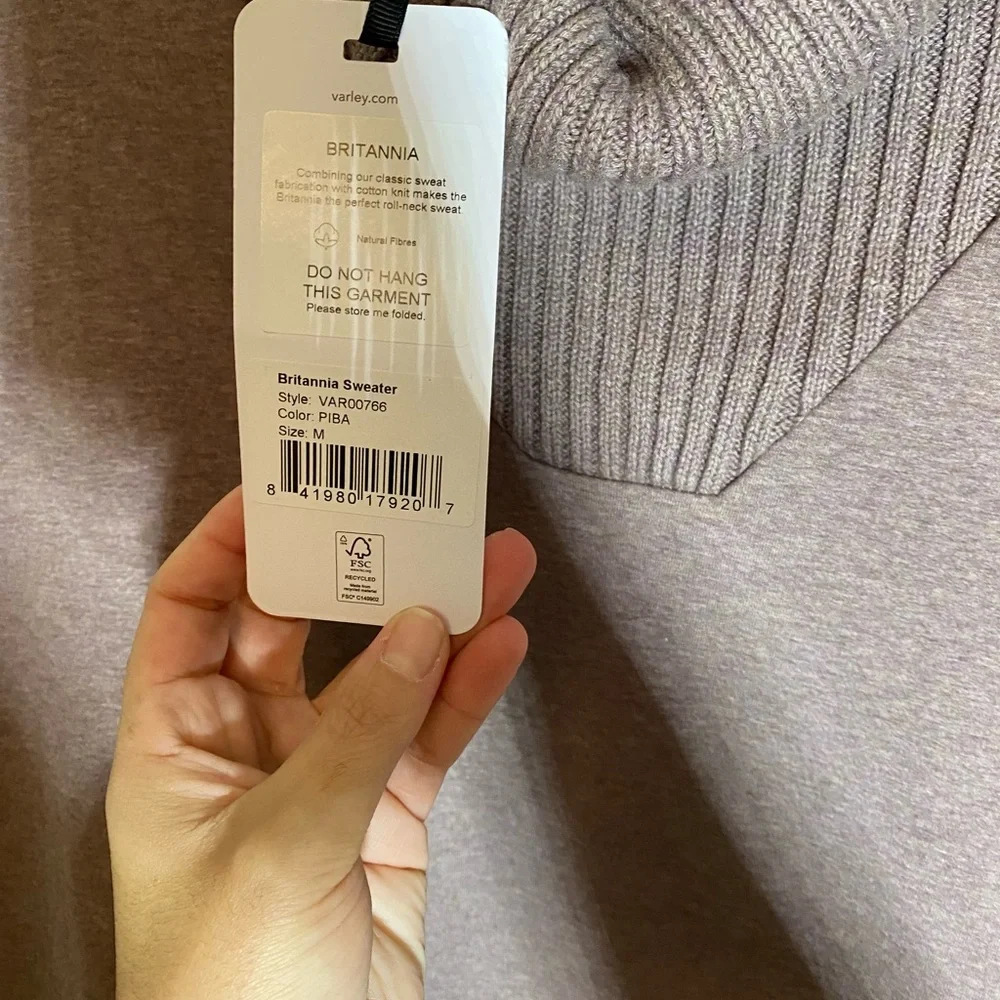 Varley Sweater! - Picture 2 of 3